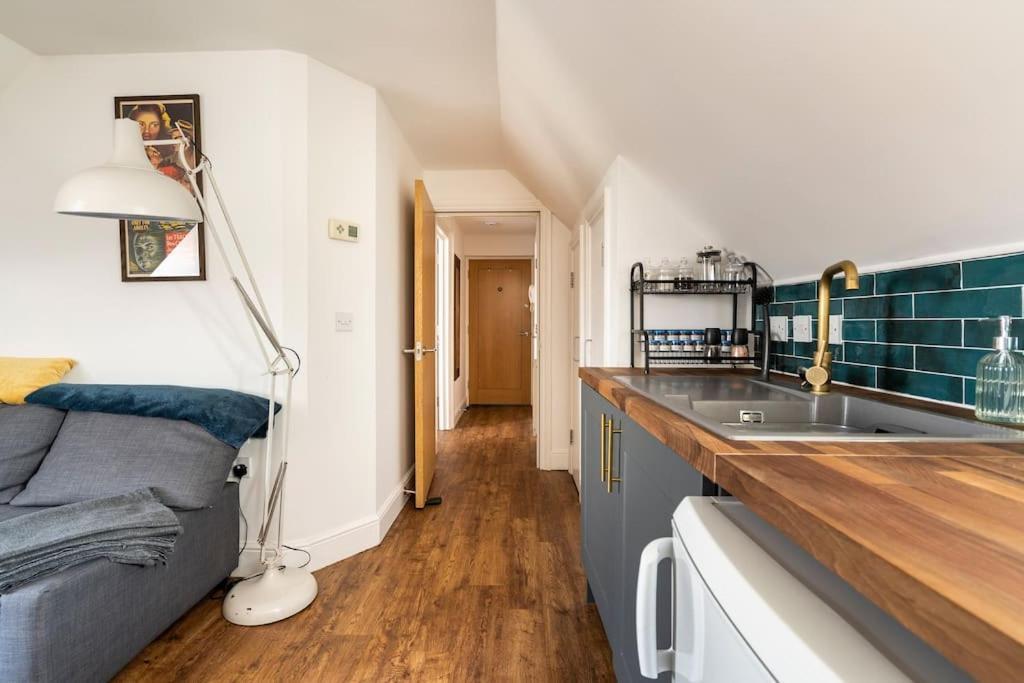 Apartment Floor Flat On Harbour Street With Sea Views Whitstable